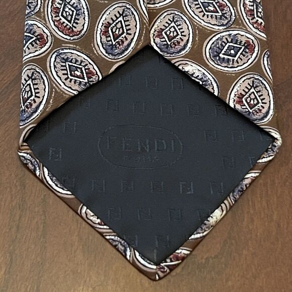 Vintage Fendi Roma Brown Hand Made 100% Silk Men’s Neck Tie Made In Italy - Picture 2 of 10